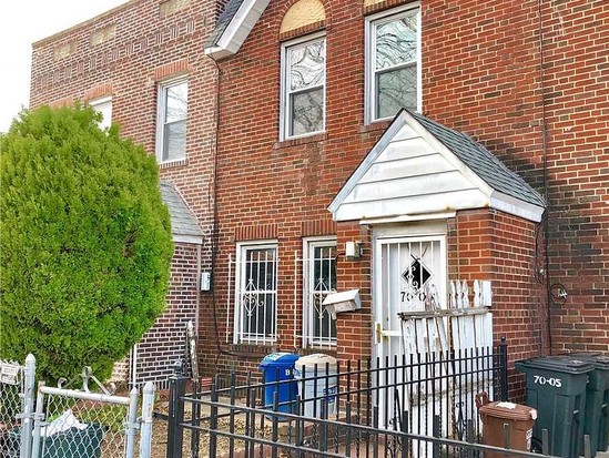 Townhouse for Sale Maspeth, Queens