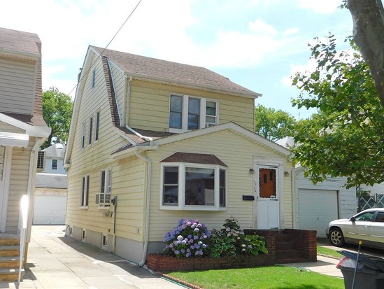 Single-family for Sale Forest Hills, Queens