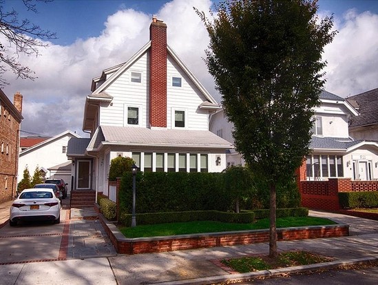 Single-family for Sale Sheepshead Bay, Brooklyn