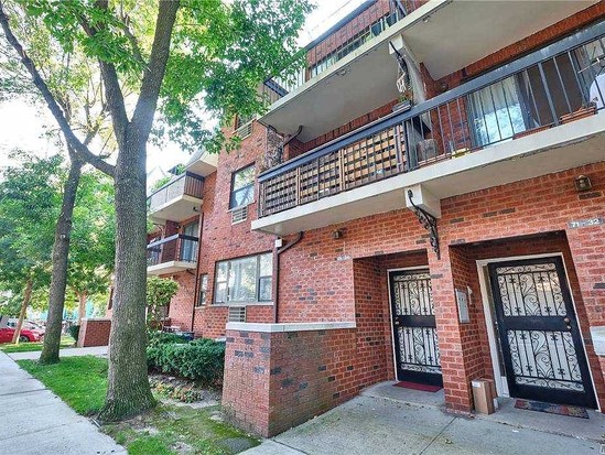 Condo for Sale Pomonok, Queens