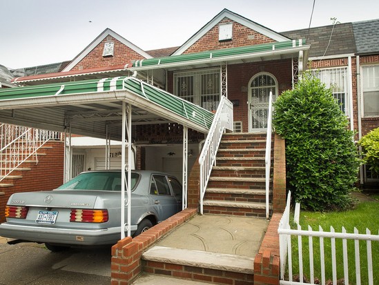 Single-family for Pre-foreclosure Canarsie, Brooklyn