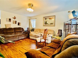 Home for Sale Throggs Neck, Bronx