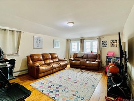 Home for Sale Throggs Neck, Bronx