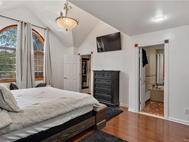 Home for Sale Throggs Neck, Bronx