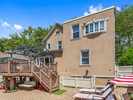 Home for Sale Throggs Neck, Bronx