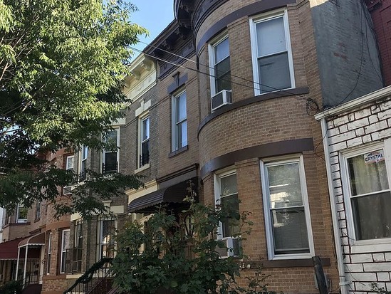 Townhouse for Sale East New York, Brooklyn