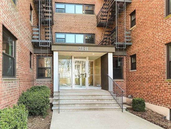 Condo for Sale Oakland Gardens, Queens