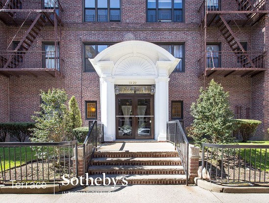 Condo for Sale Forest Hills, Queens