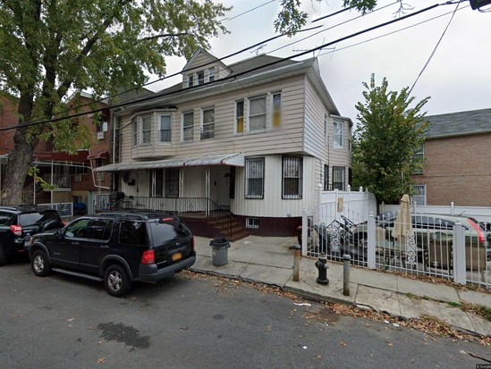 Single-family for Pre-foreclosure / auction Williamsbridge, Bronx