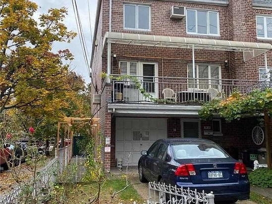 Multi-family for Sale Maspeth, Queens