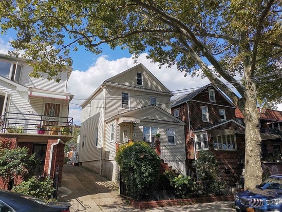 Single-family for Sale Elmhurst, Queens