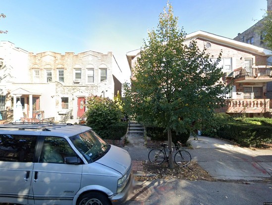 Single-family for Pre-foreclosure Midwood, Brooklyn