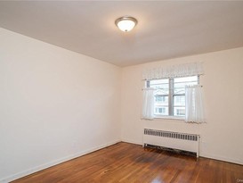 Home for Sale Throggs Neck, Bronx