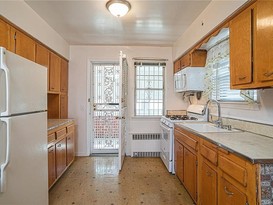 Home for Sale Throggs Neck, Bronx