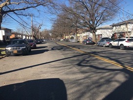 Home for Pre-foreclosure / auction Oakwood Beach, Staten Island