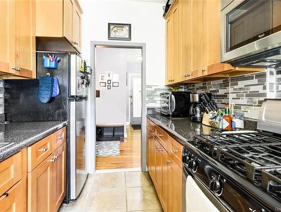 Condo for Sale Pelham Parkway, Bronx