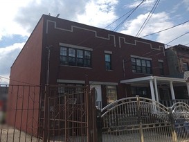 Home for Pre-foreclosure / auction Canarsie, Brooklyn