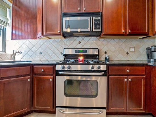 Condo for Sale Astoria, Queens