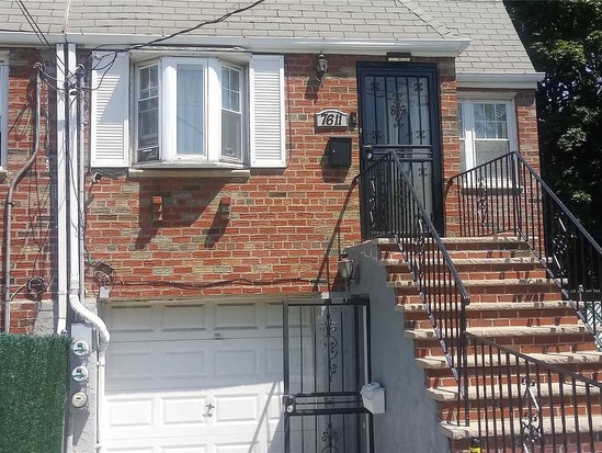 Multi-family for Sale Ozone Park, Queens