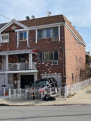 Multi-family for Contingent Castle Hill, Bronx