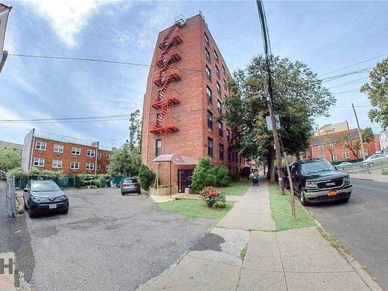 Condo for Sale Elmhurst, Queens