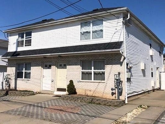 Single-family for Sale New Dorp Beach, Staten Island