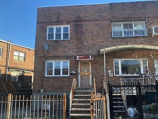 Townhouse for Sale Elmhurst, Queens