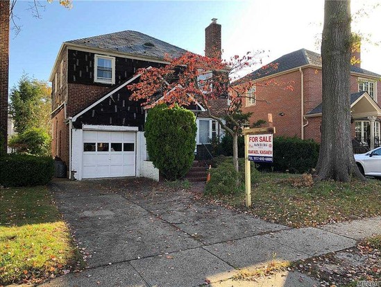 Single-family for Sale Jamaica Estates, Queens