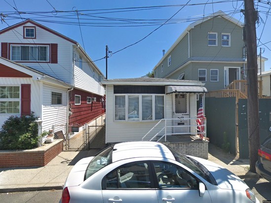 Single-family for Sale Broad Channel, Queens