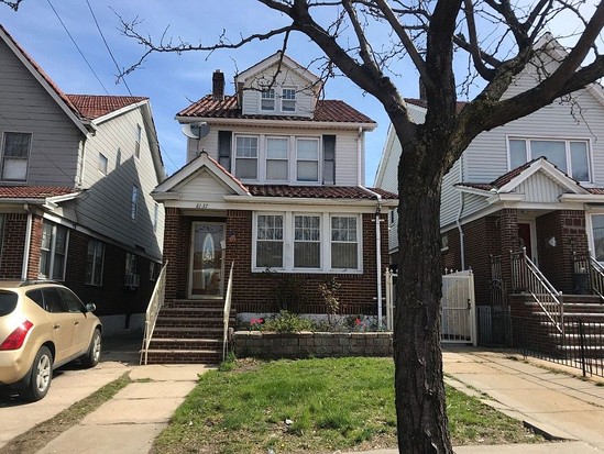 Single-family for Pre-foreclosure / auction Glendale, Queens