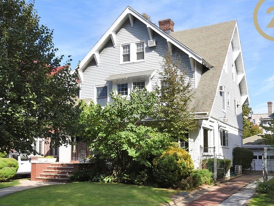 Single-family for Sale Dimtas Park, Brooklyn