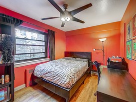 Home for Sale Briarwood, Queens