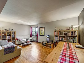 Home for Sale Briarwood, Queens