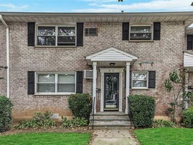 Home for Sale Glen Oaks, Queens