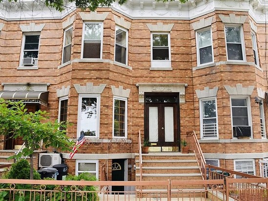 Multi-family for Sale Bensonhurst, Brooklyn