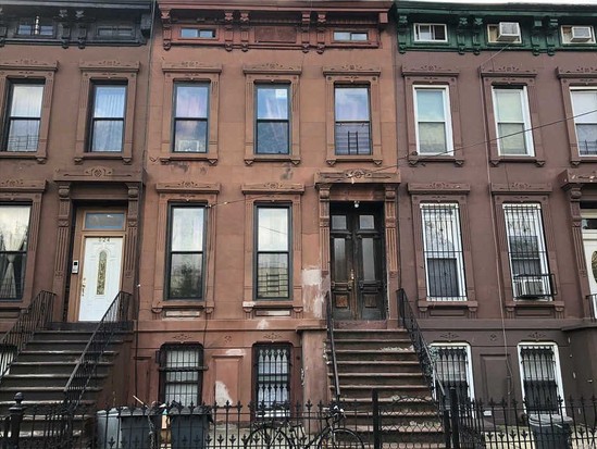 Townhouse for Pre-foreclosure / auction Bedford Stuyvesant, Brooklyn