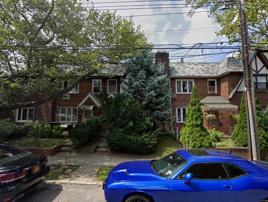 Single-family for Pre-foreclosure Jamaica Hills, Queens