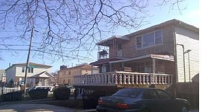 Multi-family for Pre-foreclosure / auction Far Rockaway, Queens