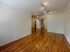 Home for Sale Briarwood, Queens