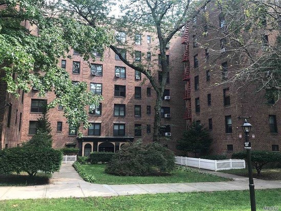 Condo for Sale Woodhaven, Queens