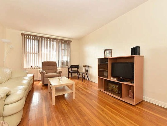 Condo for Sale Elmhurst, Queens