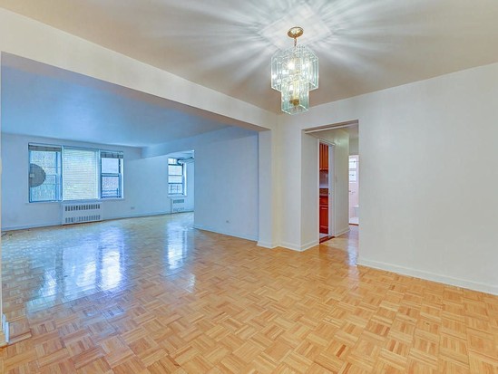 Condo for Sale Elmhurst, Queens