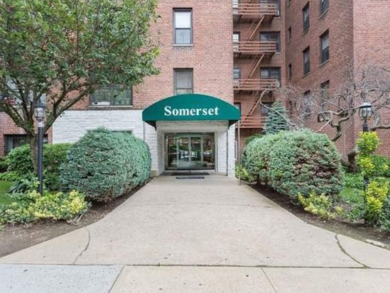 Condo for Sale Kew Gardens, Queens