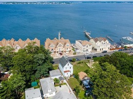 Home for Sale Throggs Neck, Bronx