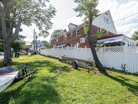 Home for Sale Throggs Neck, Bronx