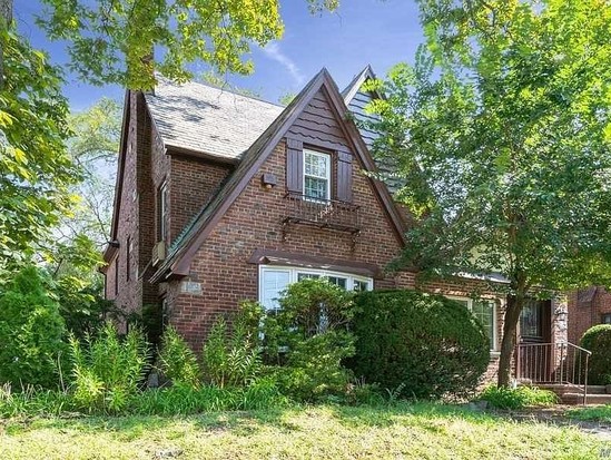 Single-family for Sale Jamaica Estates, Queens