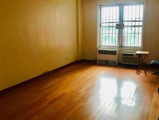 Condo for Sale Elmhurst, Queens