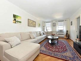 Home for Sale Briarwood, Queens