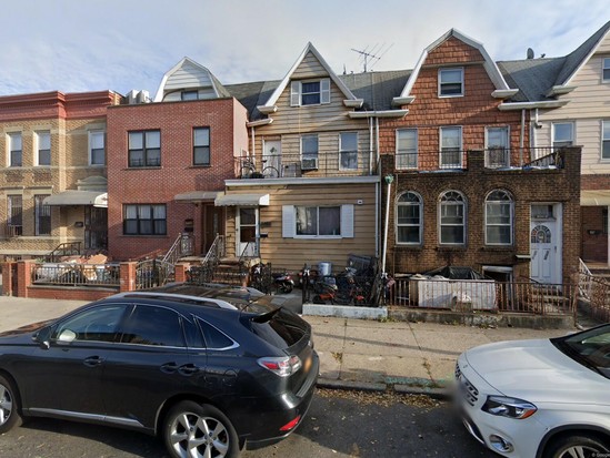 Multi-family for Pre-foreclosure / auction Bensonhurst, Brooklyn