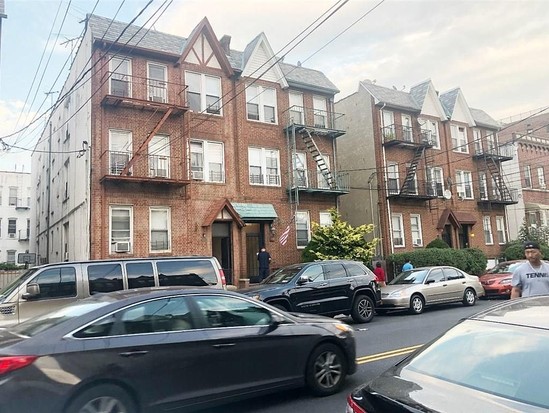 Multi-family for Sale Dyker Heights, Brooklyn